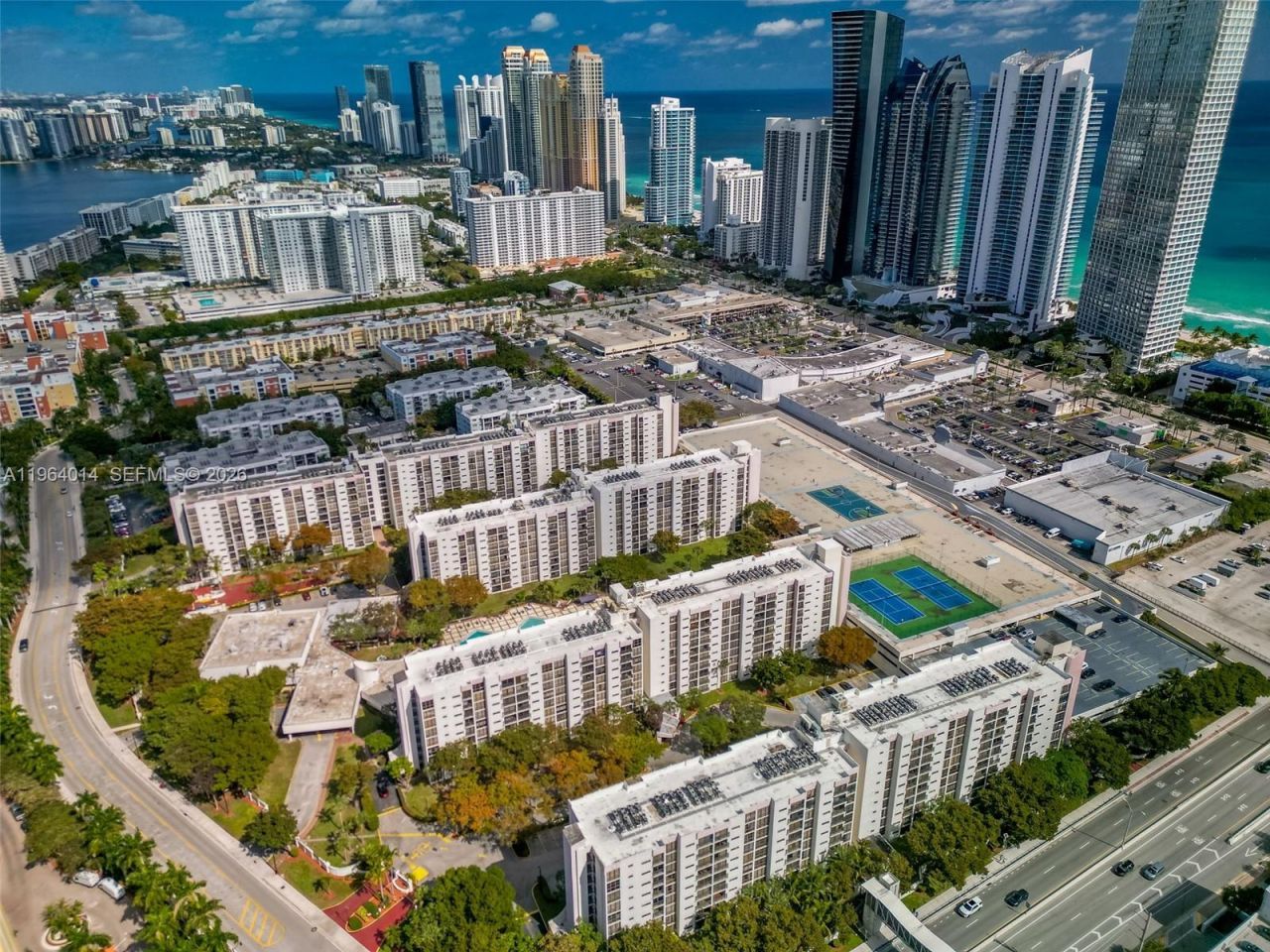 17011 N Bay Rd, Unit 101, Sunny Isles Beach, FL 33160 Photo