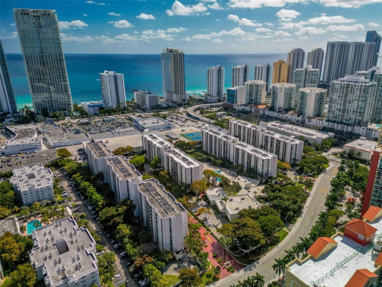 17011 N Bay Rd, Unit 101, Sunny Isles Beach, FL 33160 Photo