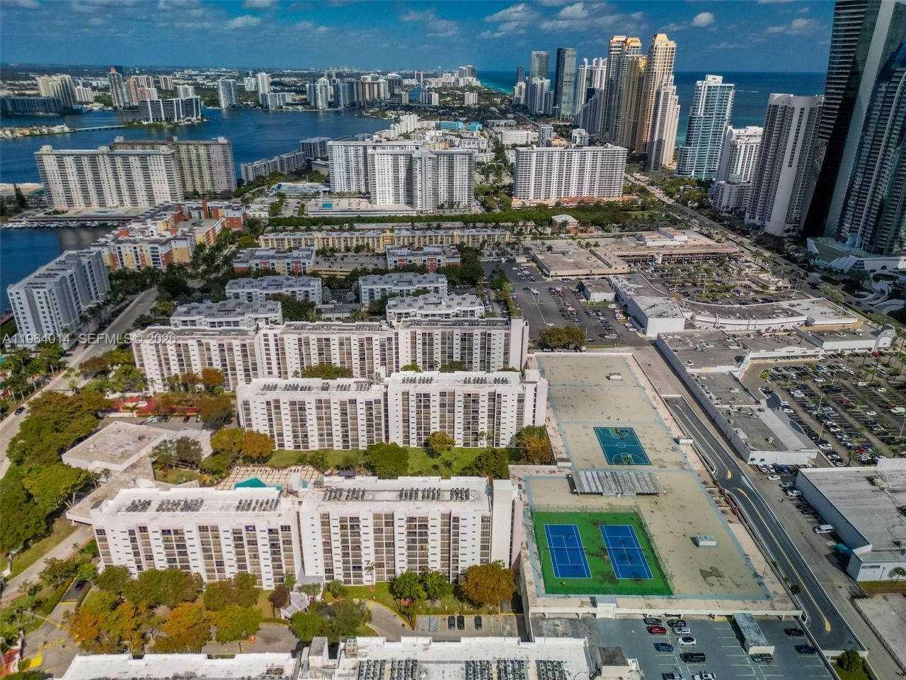 17011 N Bay Rd, Unit 101, Sunny Isles Beach, FL 33160 Photo