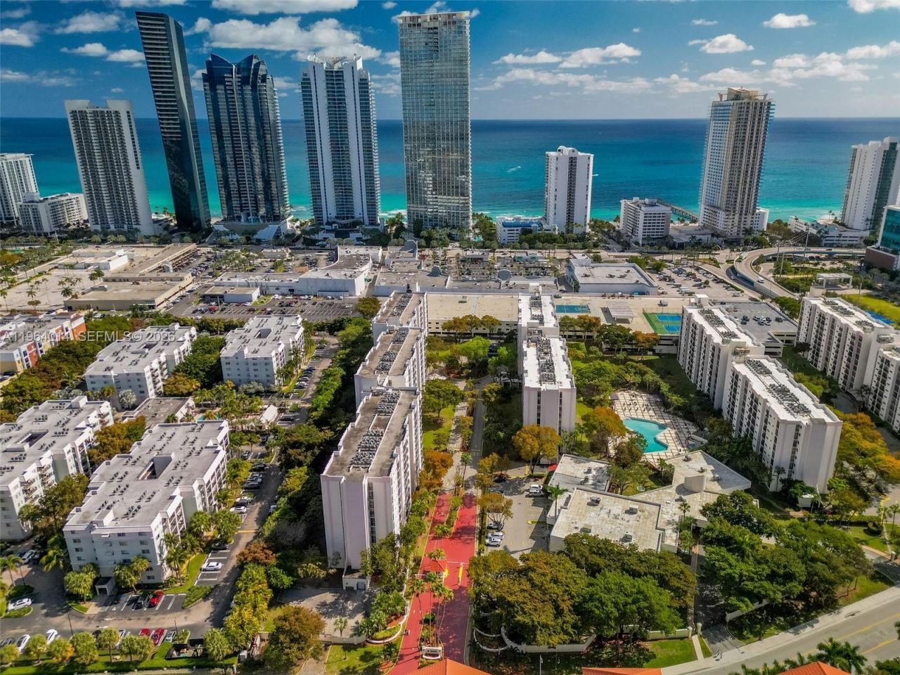 17011 N Bay Rd, Unit 101, Sunny Isles Beach, FL 33160 Photo