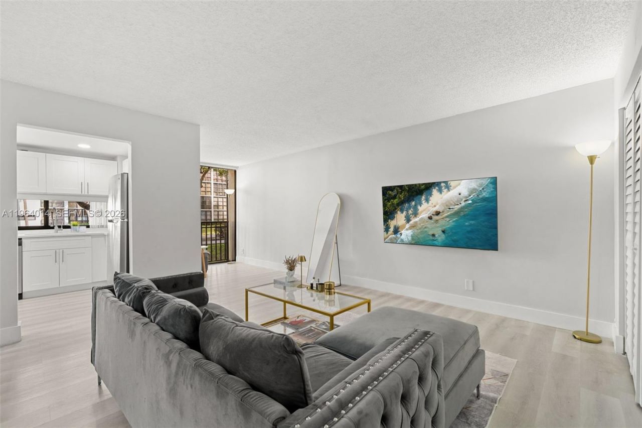 17011 N Bay Rd, Unit 101, Sunny Isles Beach, FL 33160 Photo