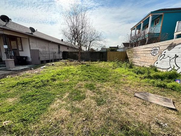 1814 N VILLERE Street, New Orleans, LA 70116