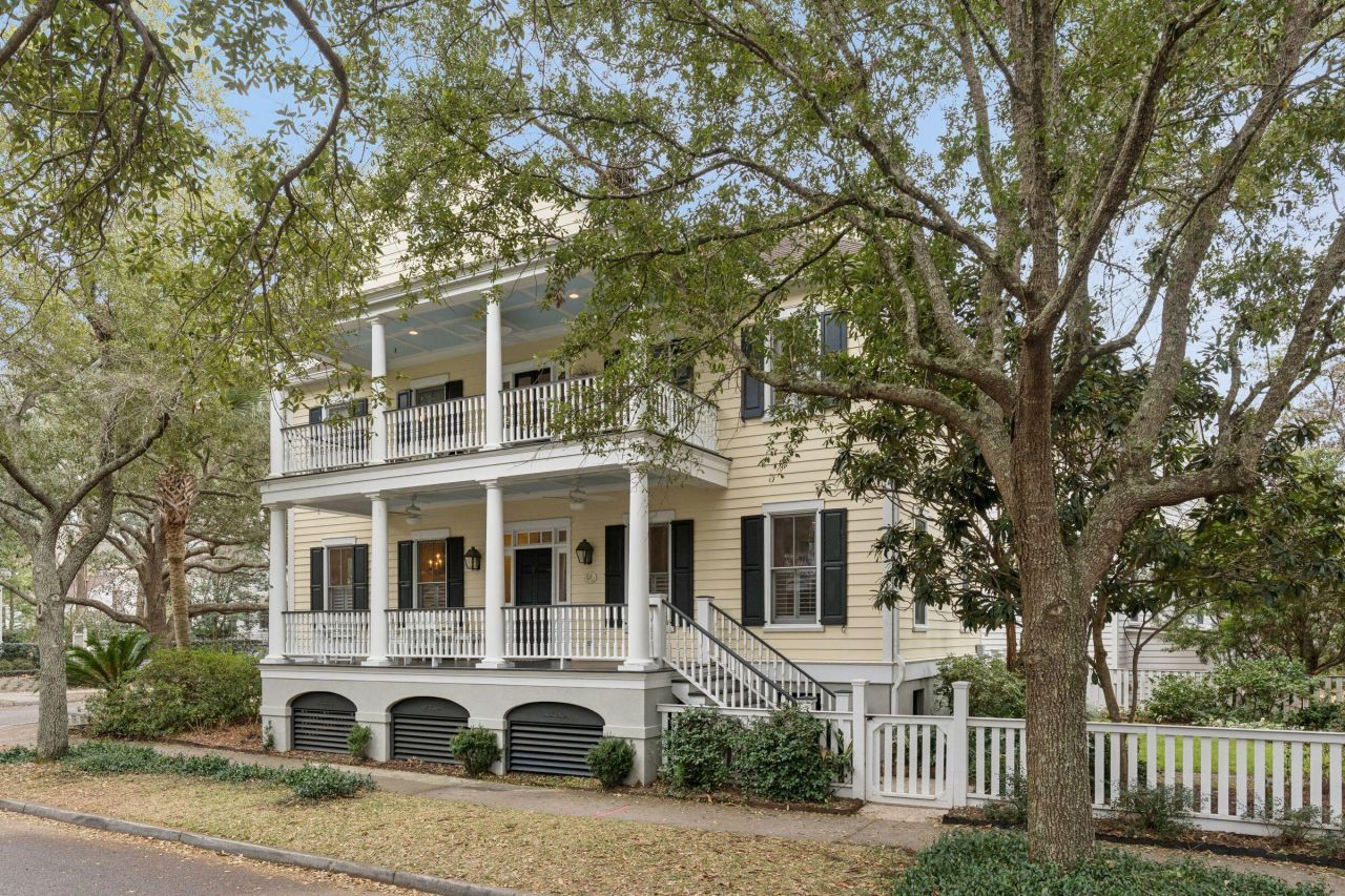 55 Eastlake Road Photo 36