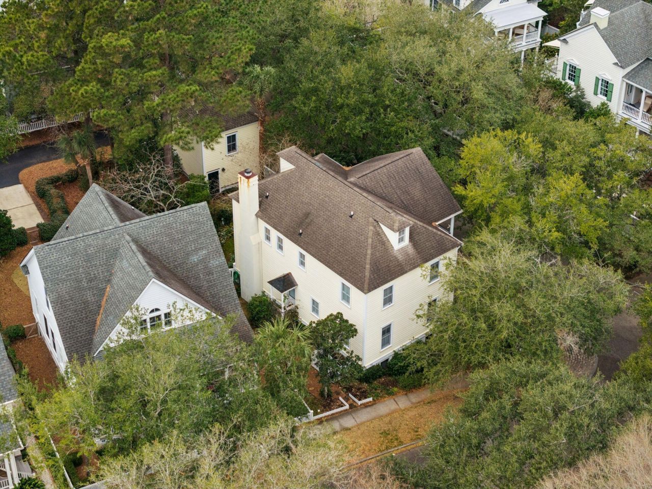 55 Eastlake Road Photo 38