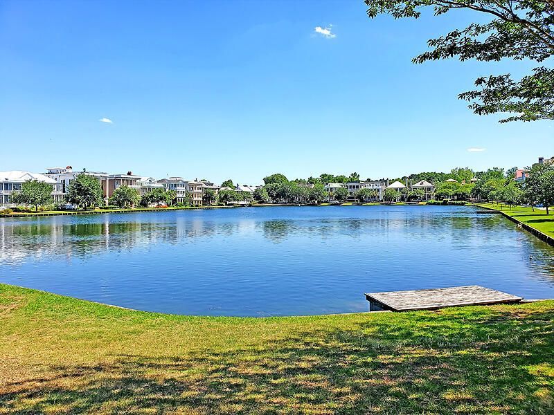 55 Eastlake Road Photo 41