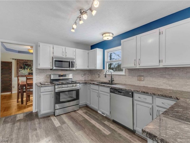 5042 Grande Boulevard, Medina, OH 44256 Photo 11