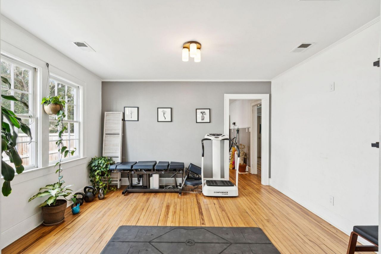 4490 Durant Avenue Photo 21