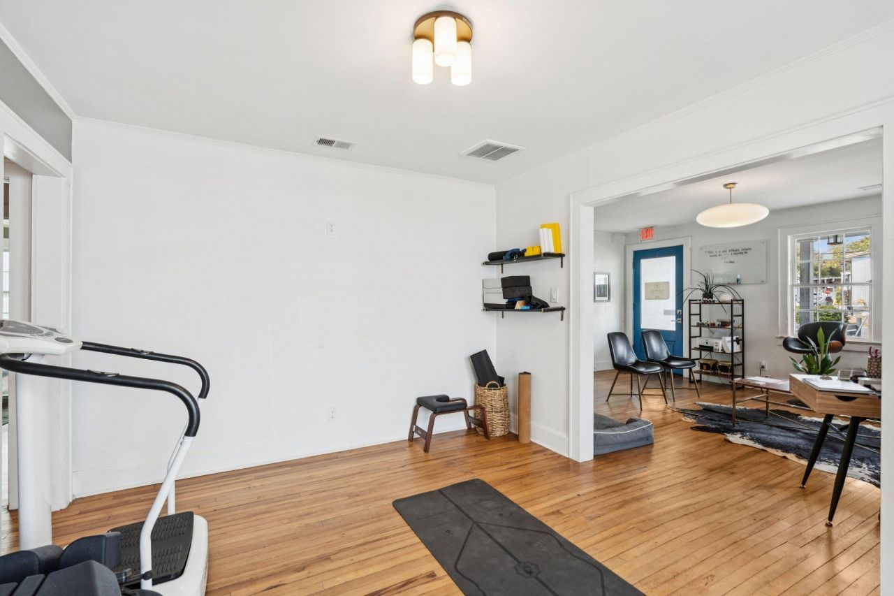 4490 Durant Avenue Photo 23