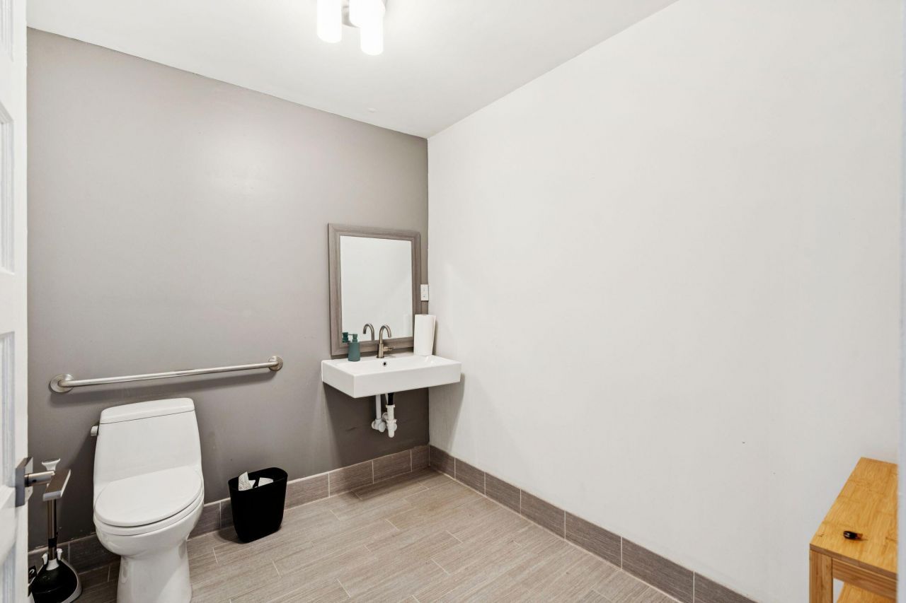 4490 Durant Avenue Photo 41