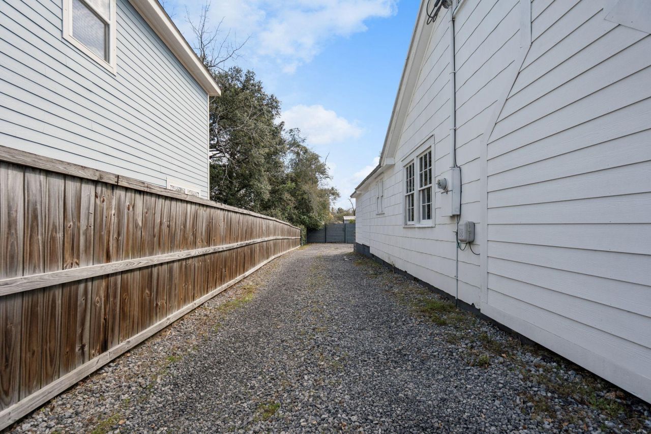 4490 Durant Avenue Photo 42