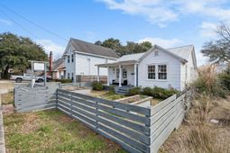 4490 Durant Avenue photo 4