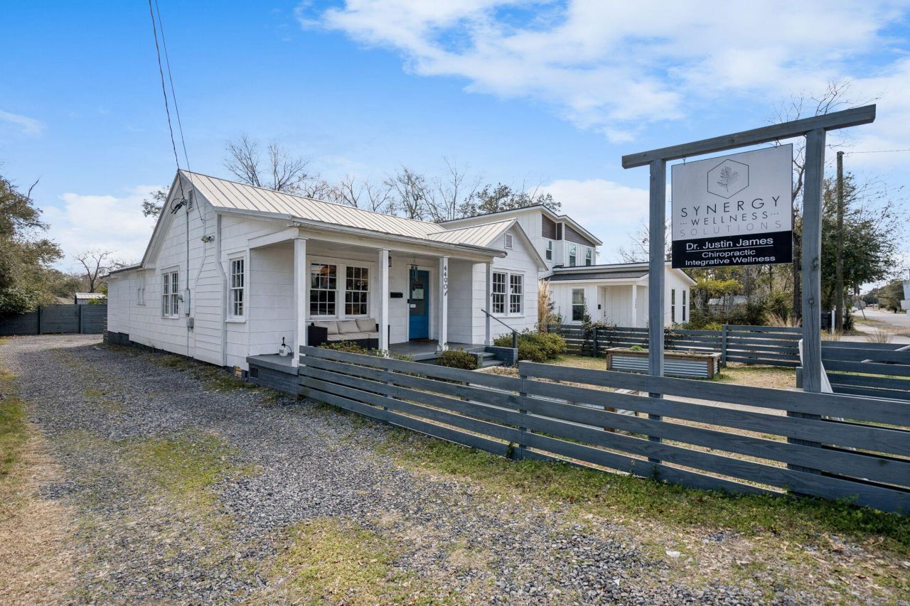 4490 Durant Avenue Photo 7