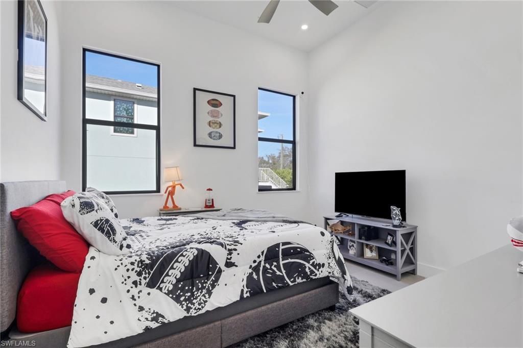 4111 Williams Rd, Estero, FL 33928 Photo