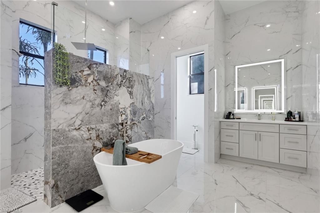 4111 Williams Rd, Estero, FL 33928 Photo