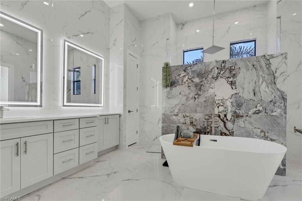 4111 Williams Rd, Estero, FL 33928 Photo