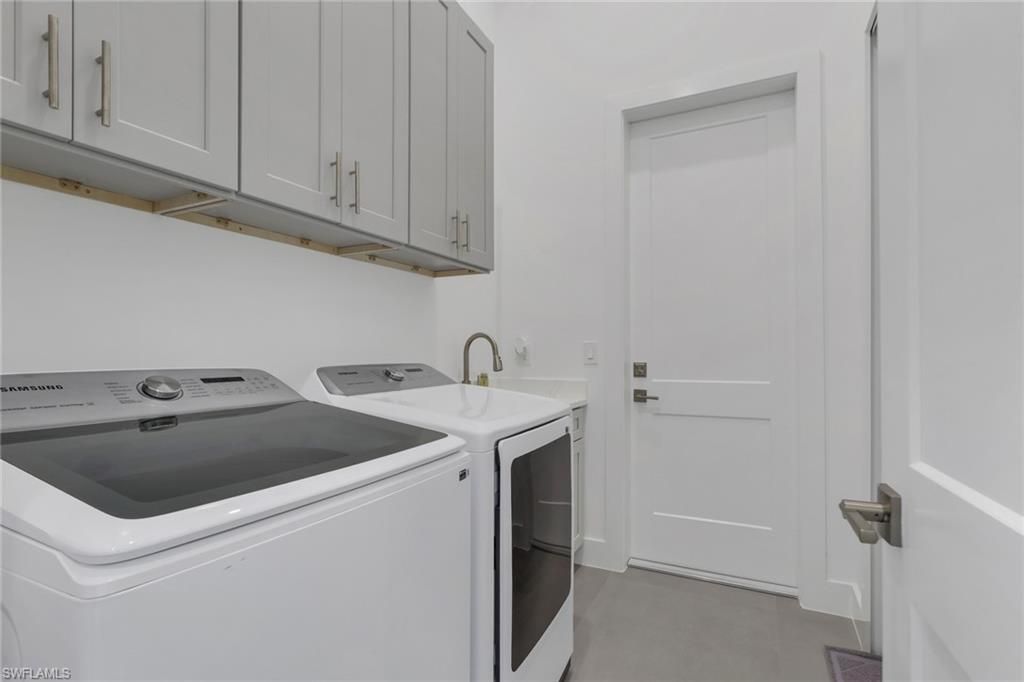 4111 Williams Rd, Estero, FL 33928 Photo