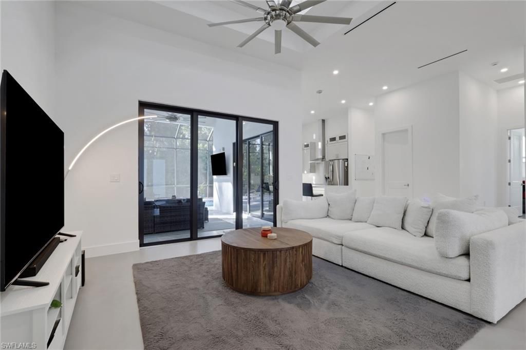 4111 Williams Rd, Estero, FL 33928 Photo