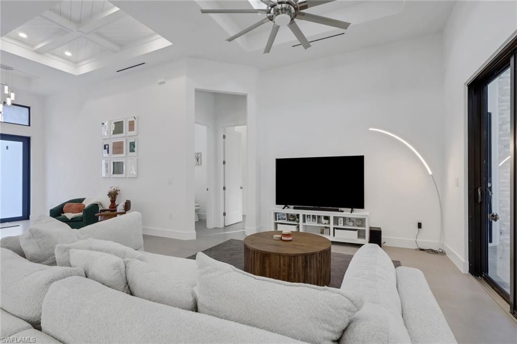 4111 Williams Rd, Estero, FL 33928 Photo