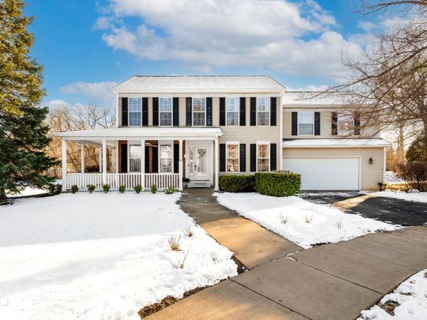 187 Eisenhower Drive, Oswego, IL 60543