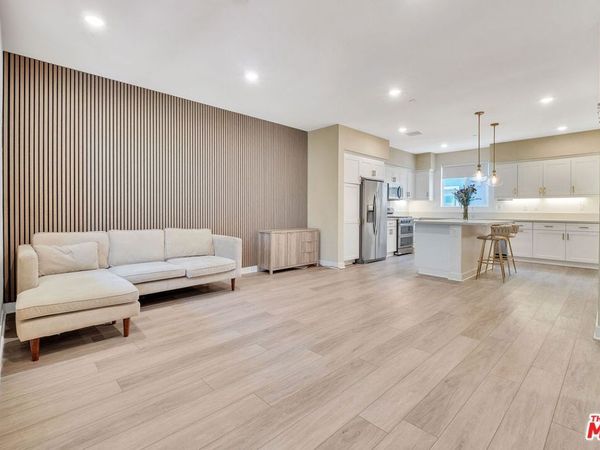 7556 Landon Lane, Gardena, CA 90248