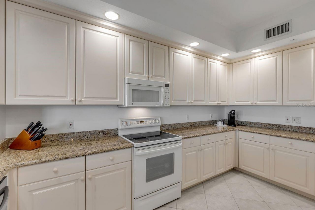 259 Minorca Beach Way, Unit 702, New Smyrna Beach, FL 32169 Photo