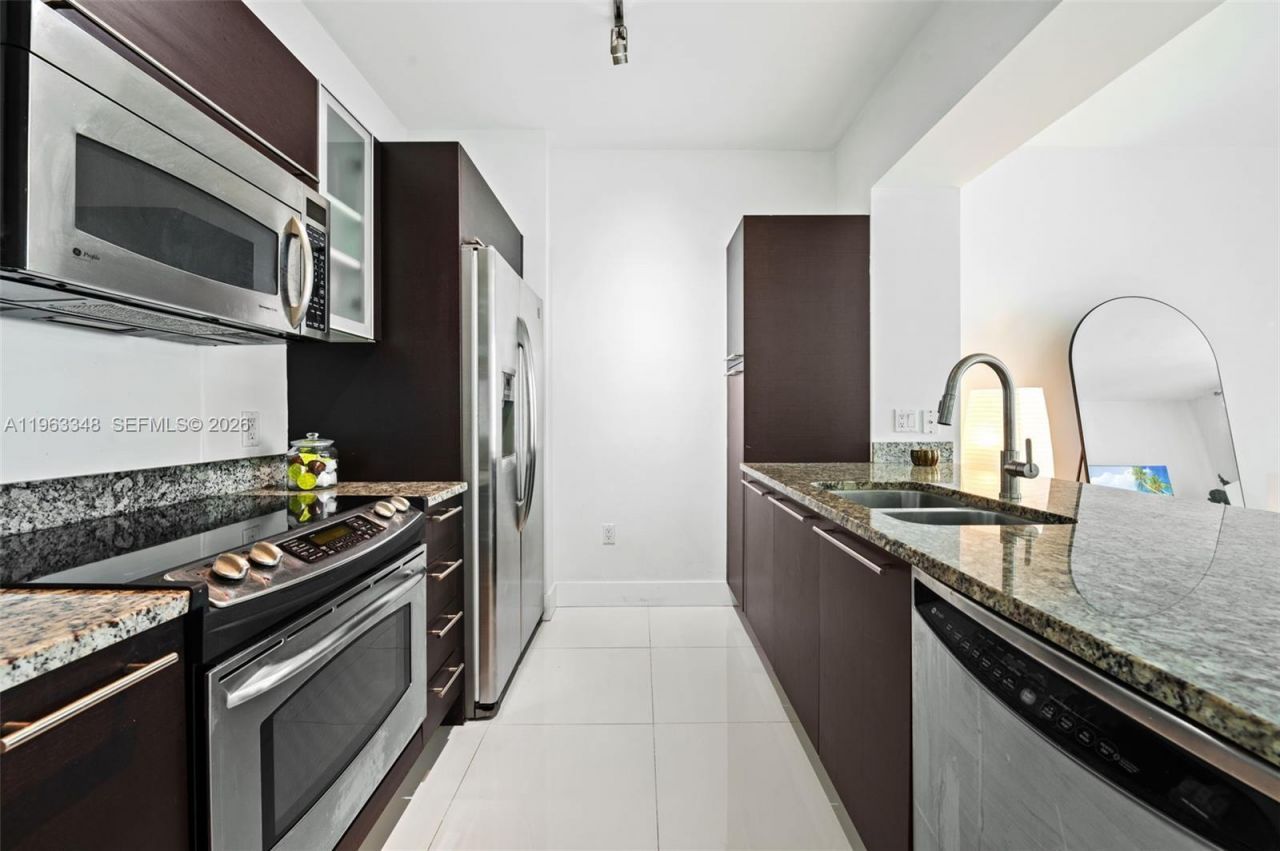 951 Brickell Ave, Unit 3603, Miami, FL 33131 Photo