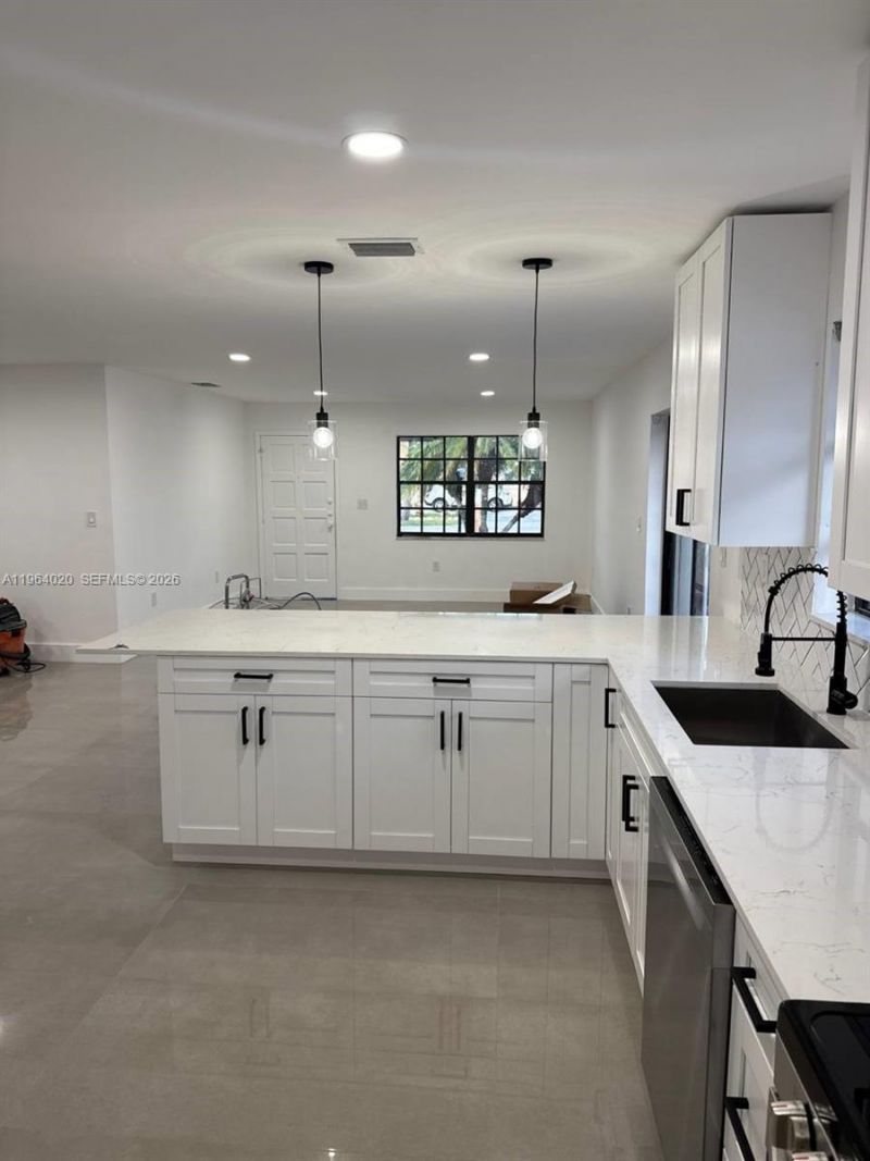 748 NW 133rd Ave , Miami, FL 33182 Photo