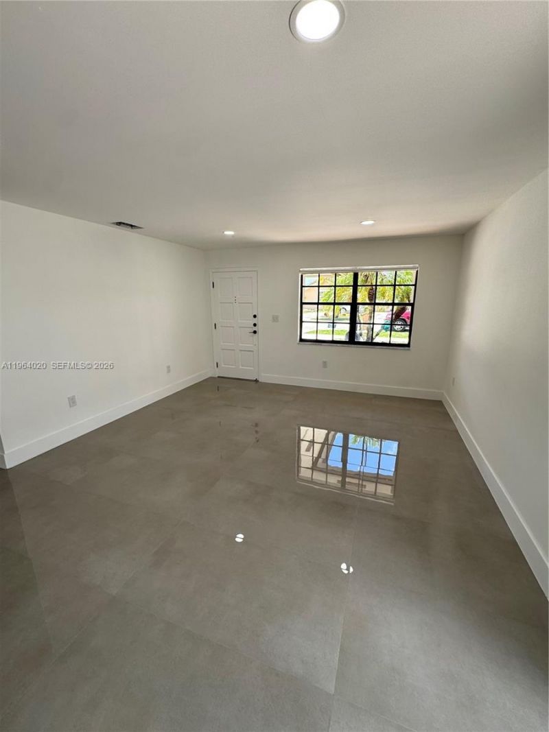 748 NW 133rd Ave , Miami, FL 33182 Photo
