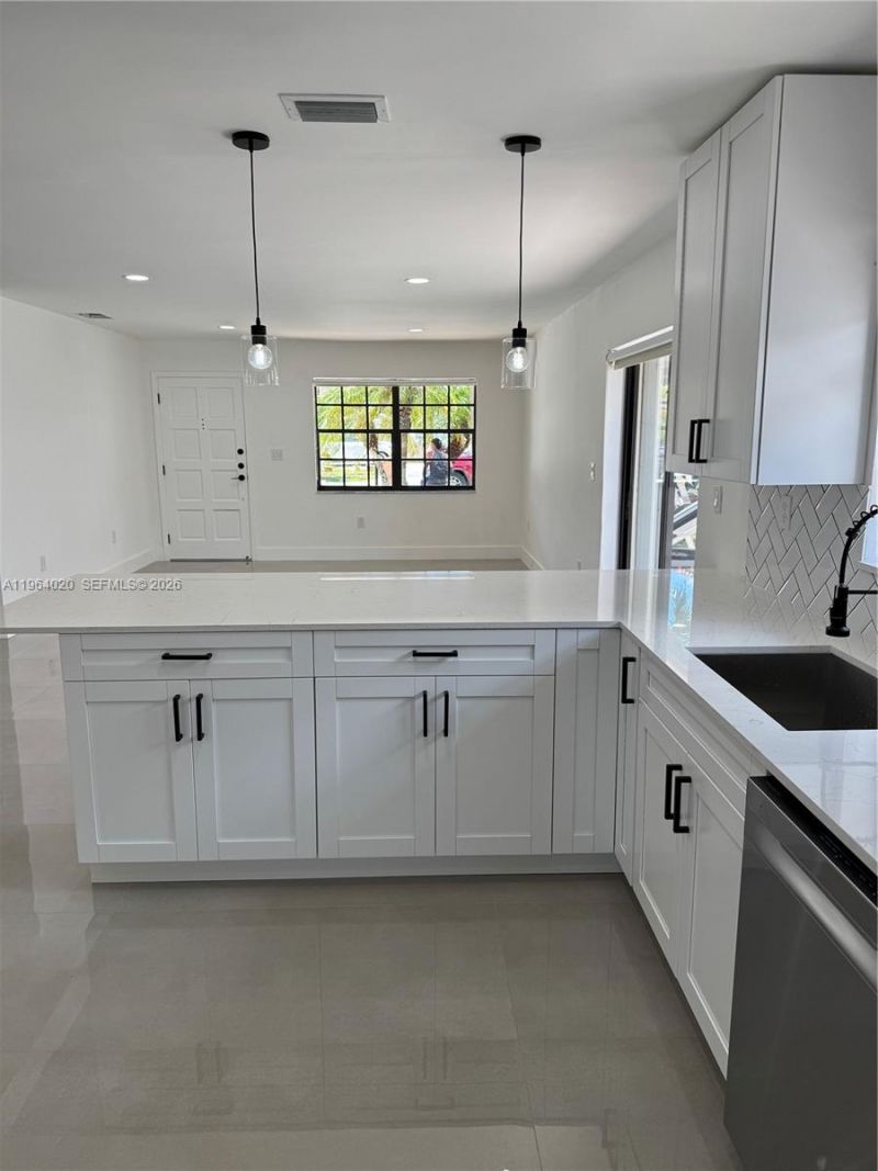 748 NW 133rd Ave , Miami, FL 33182 Photo