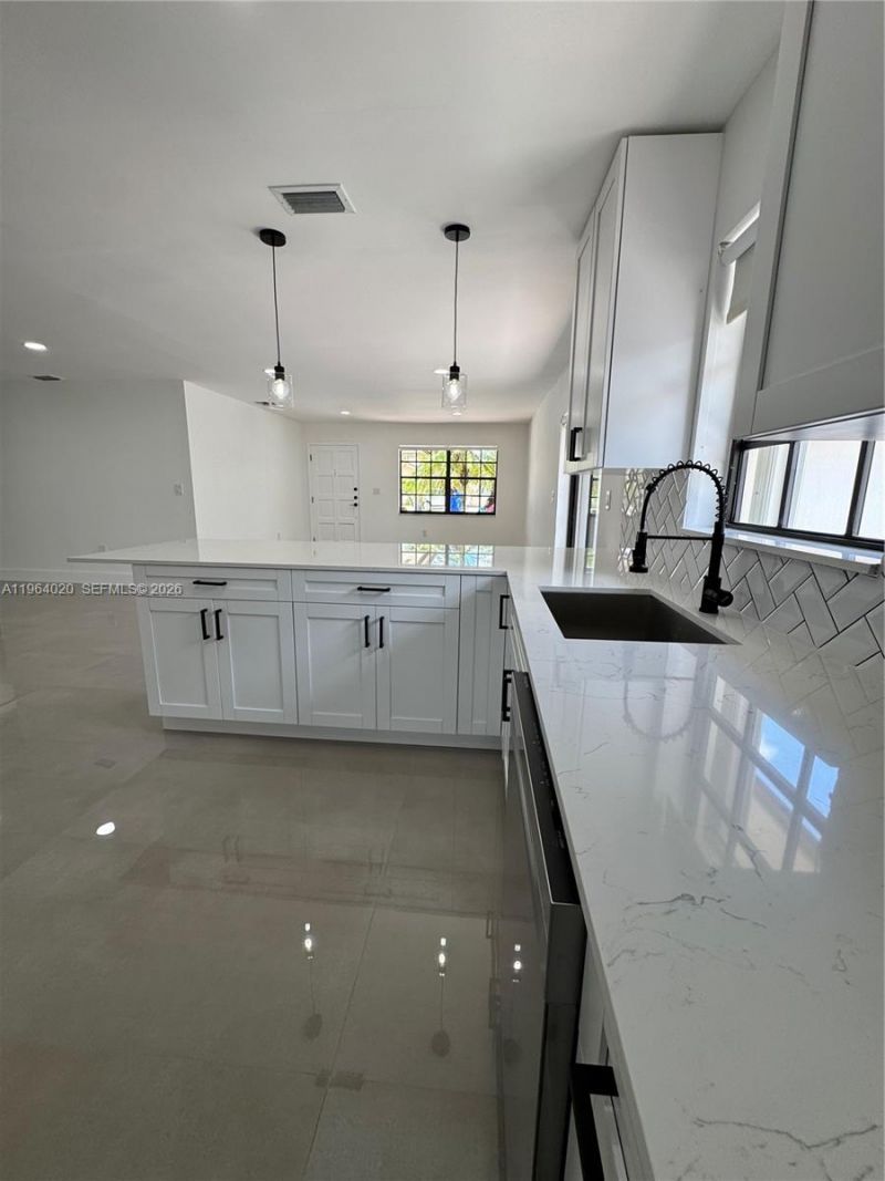 748 NW 133rd Ave , Miami, FL 33182 Photo