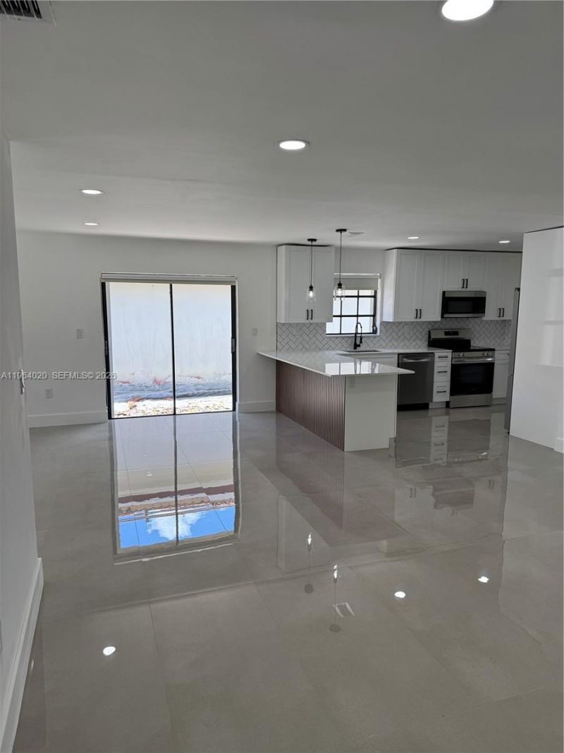 748 NW 133rd Ave , Miami, FL 33182 Photo