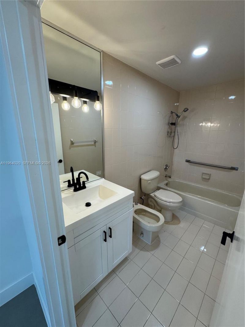 748 NW 133rd Ave , Miami, FL 33182 Photo