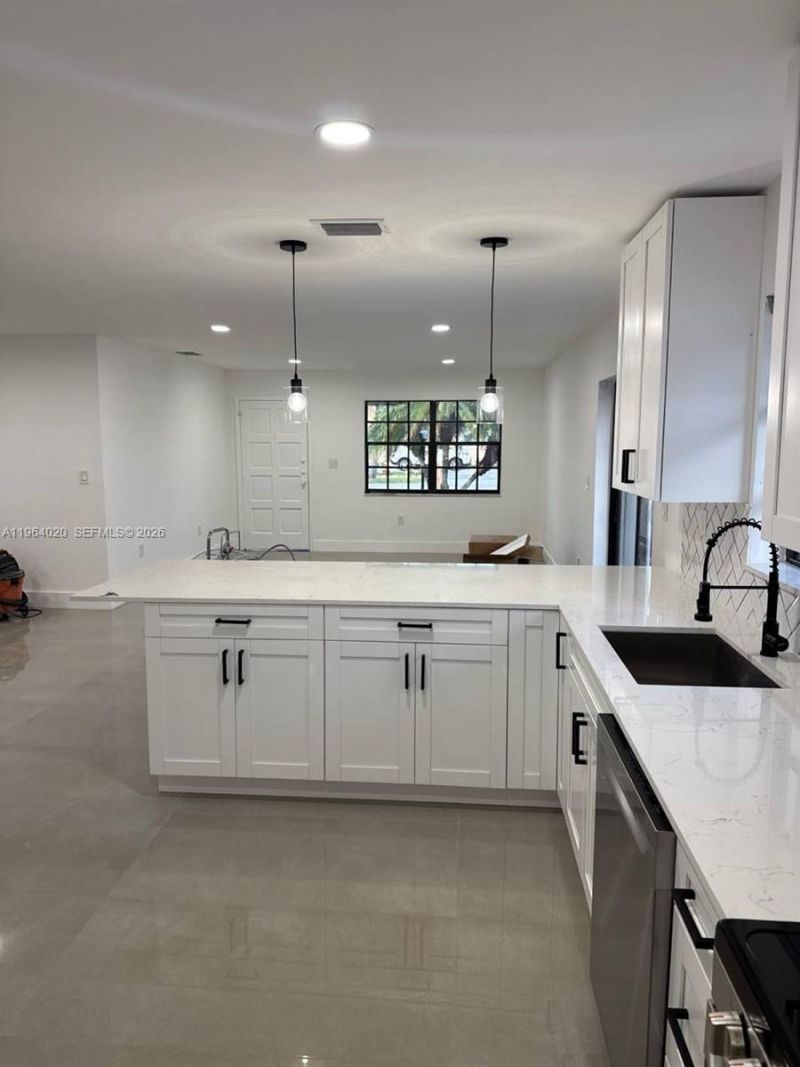 748 NW 133rd Ave , Miami, FL 33182 Photo