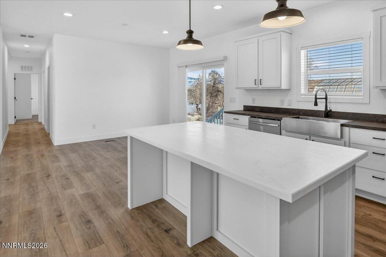 520 E 2nd Avenue, Sun Valley, NV 89433 Photo