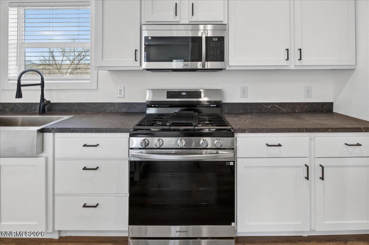 520 E 2nd Avenue, Sun Valley, NV 89433 Photo