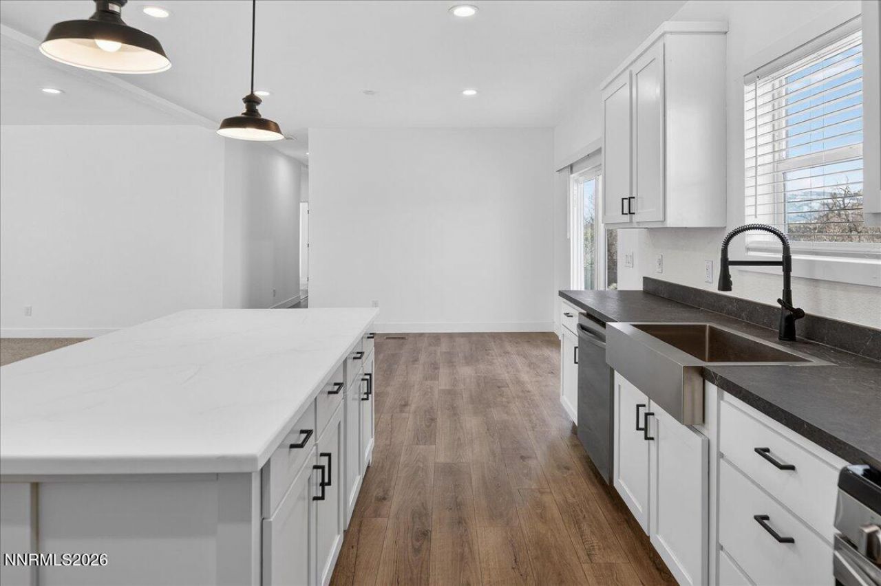 520 E 2nd Avenue, Sun Valley, NV 89433 Photo