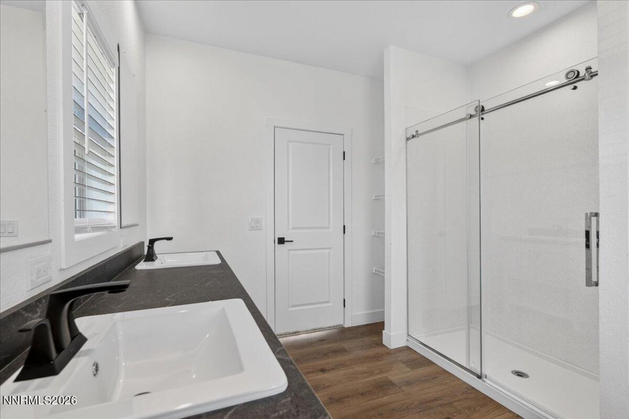 520 E 2nd Avenue, Sun Valley, NV 89433 Photo