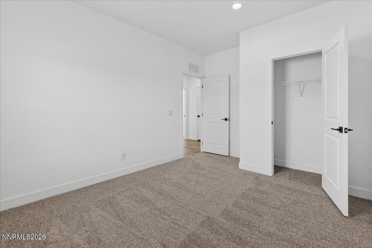 520 E 2nd Avenue, Sun Valley, NV 89433 Photo