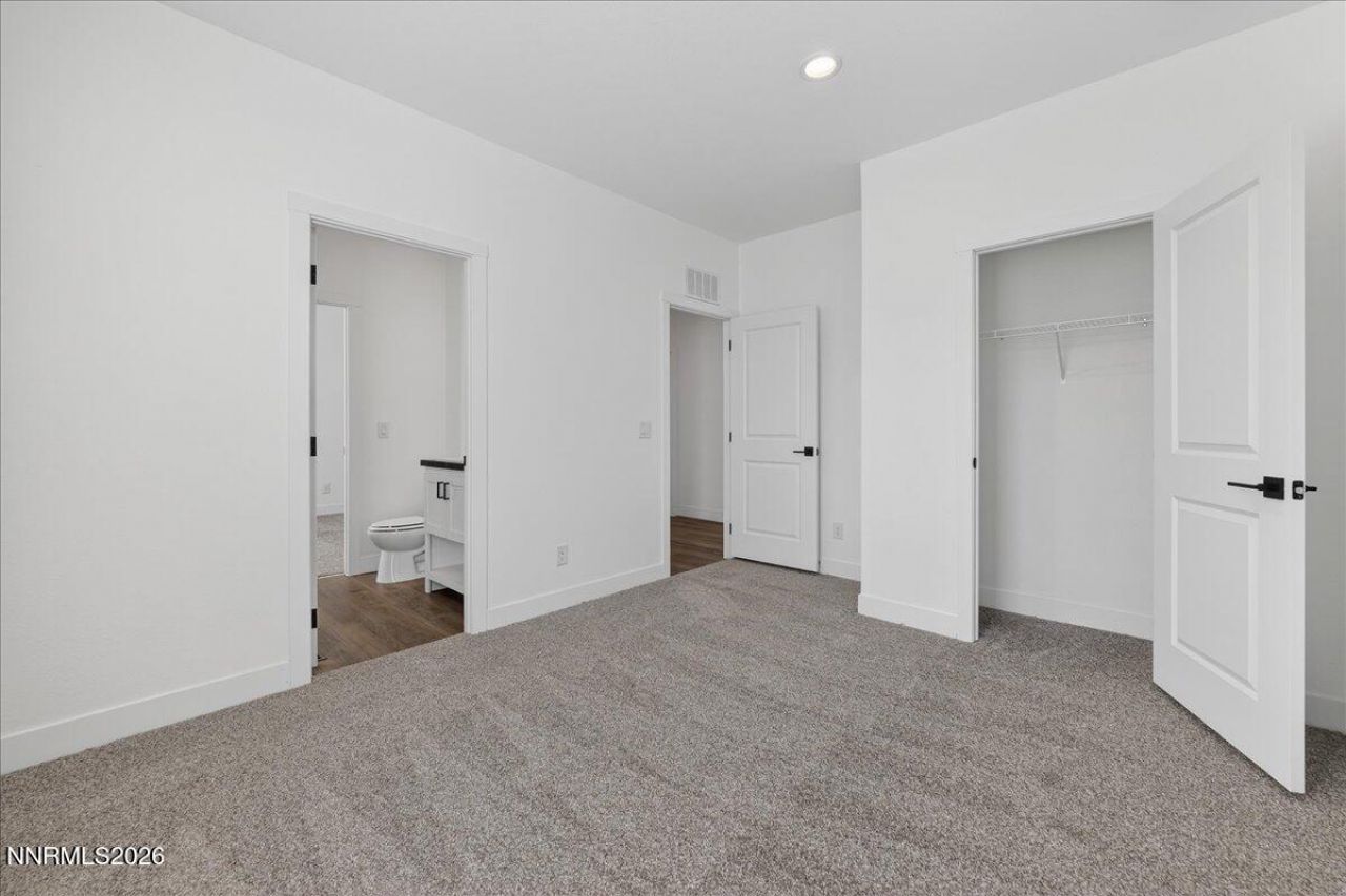 520 E 2nd Avenue, Sun Valley, NV 89433 Photo