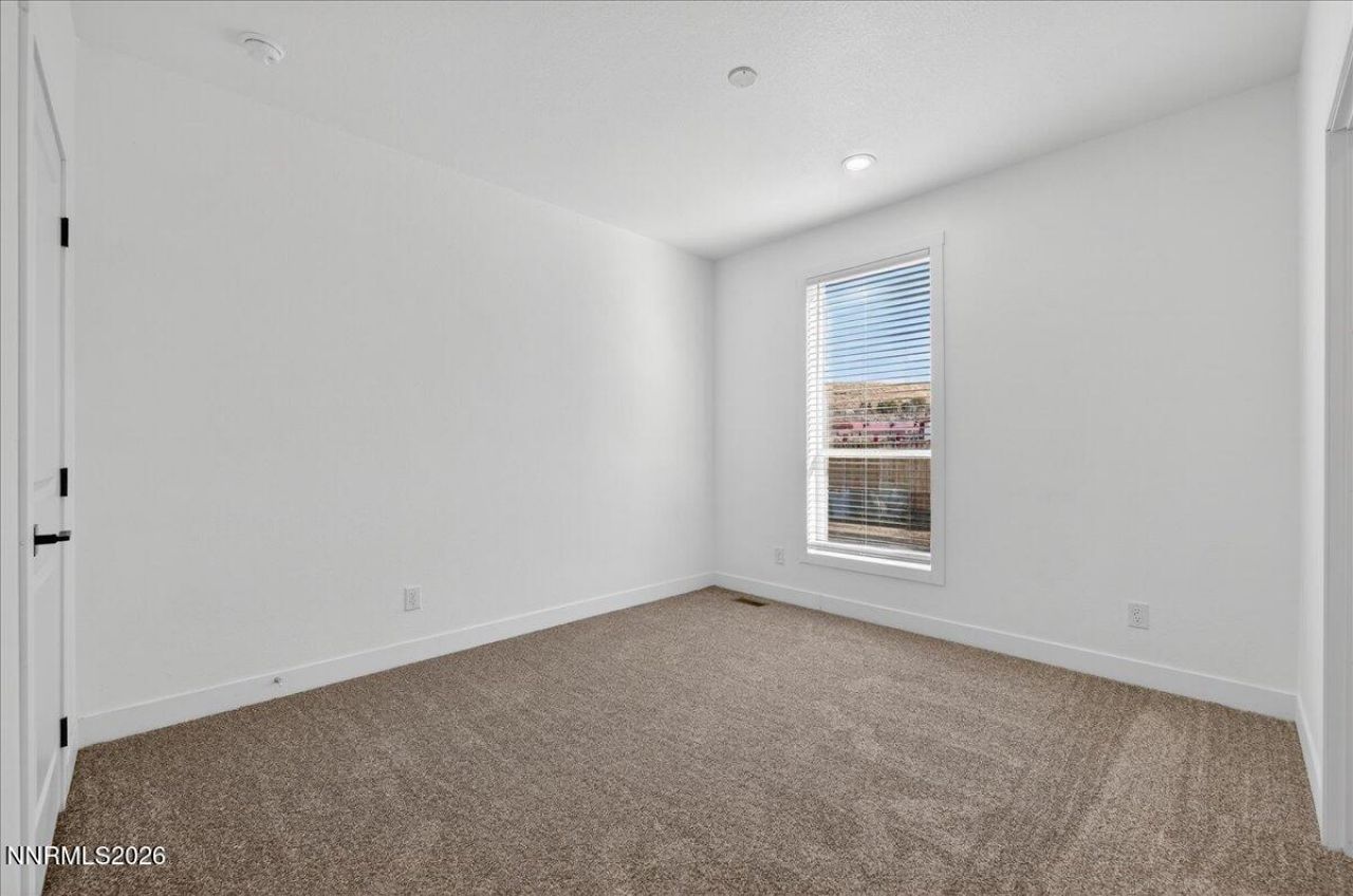 520 E 2nd Avenue, Sun Valley, NV 89433 Photo