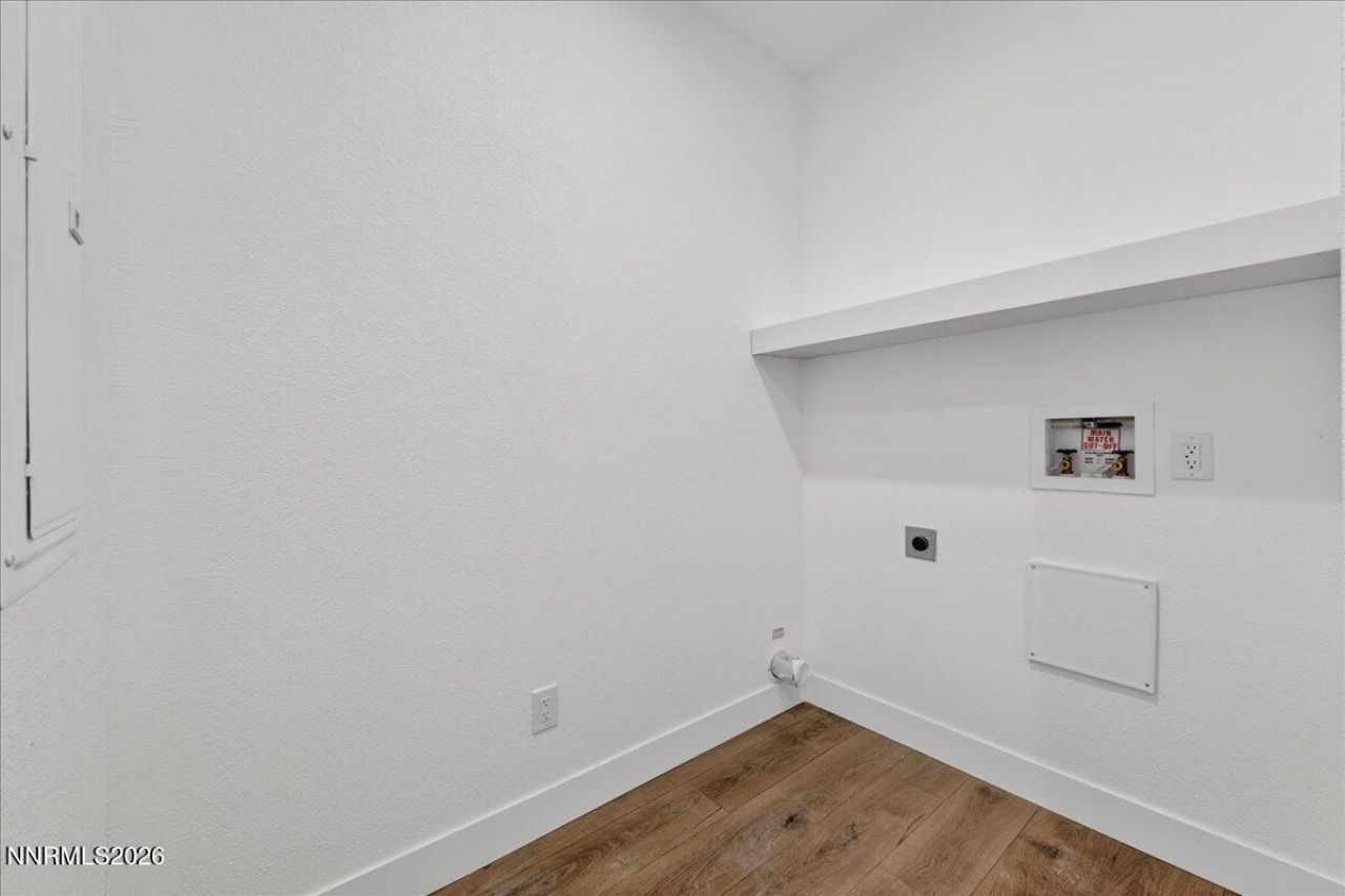 520 E 2nd Avenue, Sun Valley, NV 89433 Photo