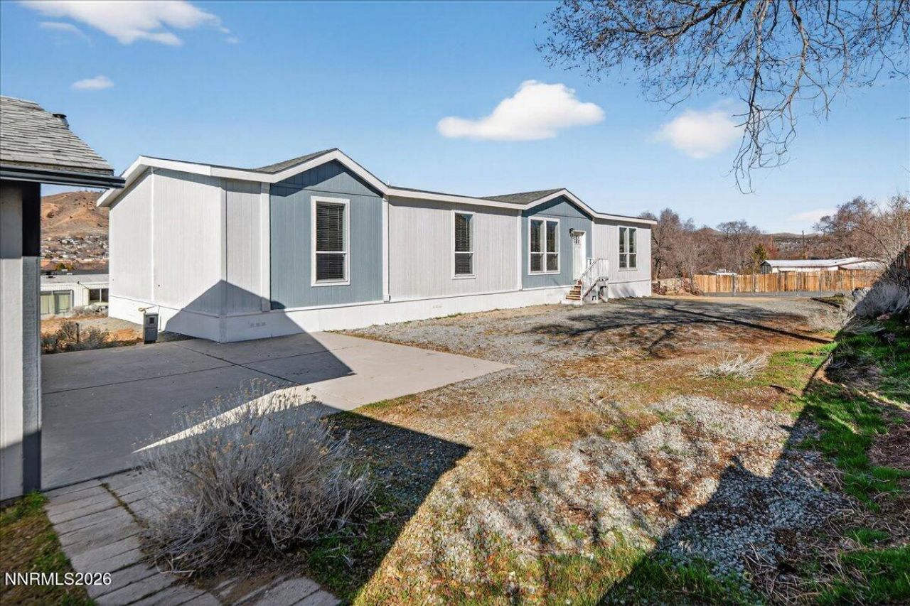 520 E 2nd Avenue, Sun Valley, NV 89433 Photo