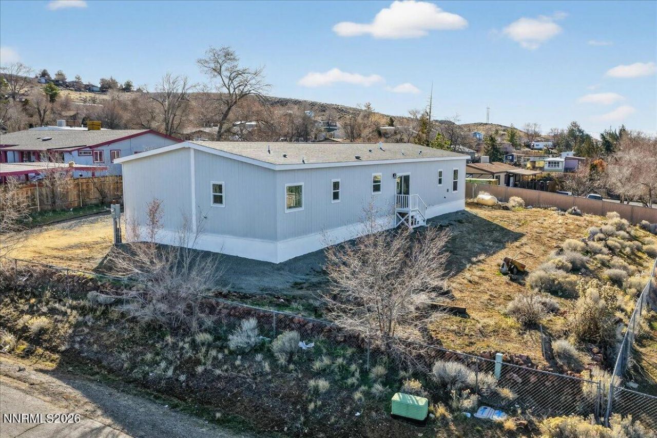 520 E 2nd Avenue, Sun Valley, NV 89433 Photo