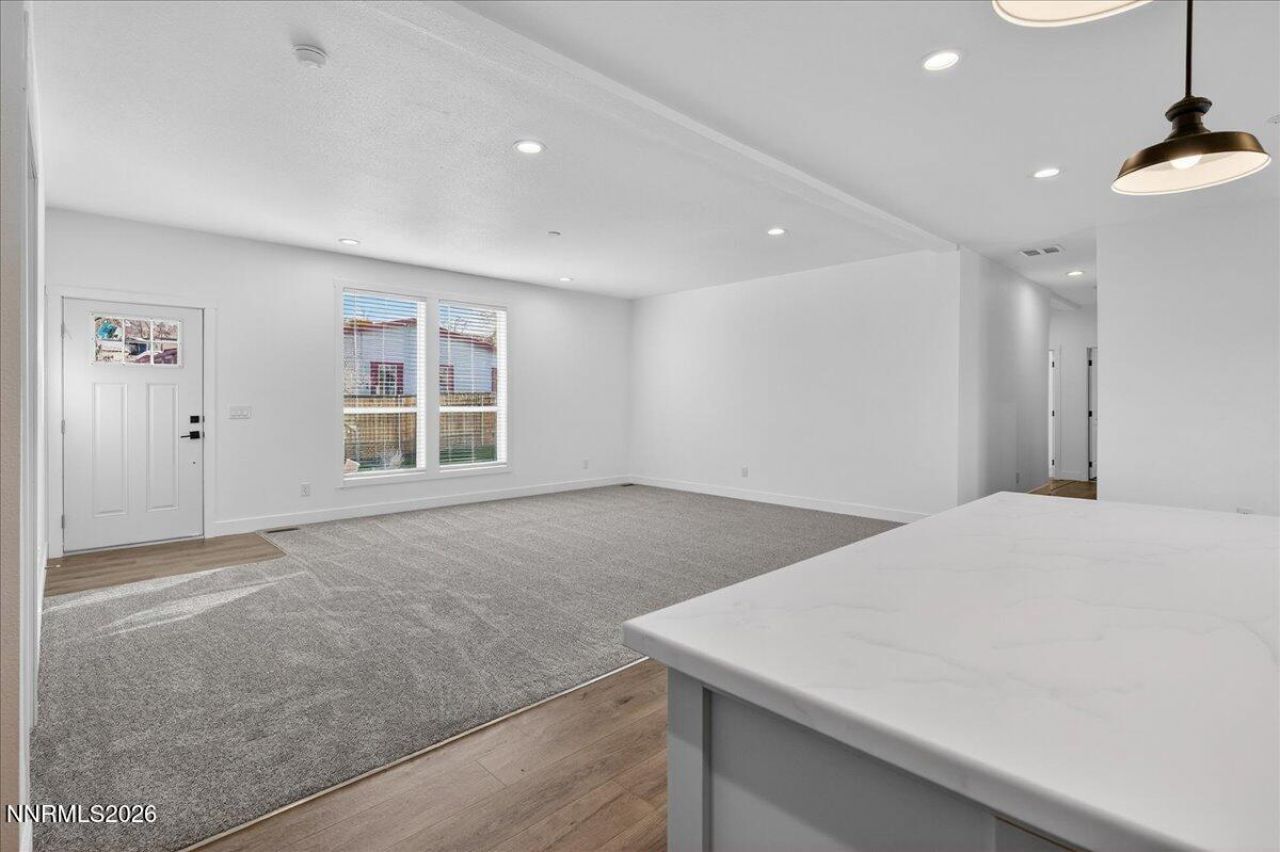 520 E 2nd Avenue, Sun Valley, NV 89433 Photo