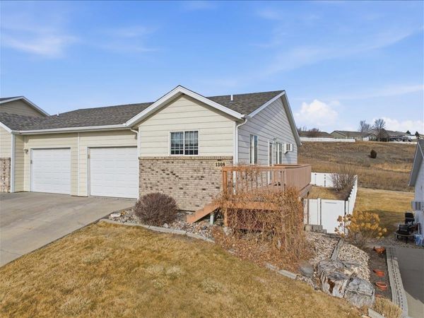 1308 Sydney Drive, Rapid City, SD 57701