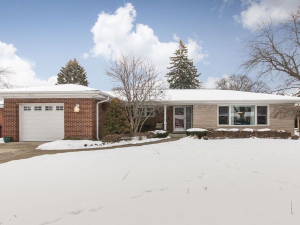 475 Amherst Avenue, Des Plaines, IL 60016