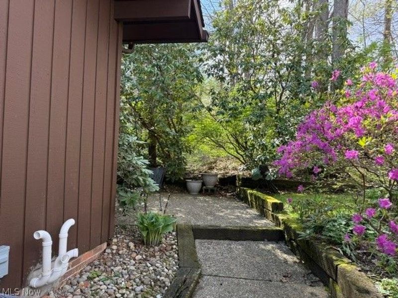 1938 Hemlock Drive, Kent, OH 44240 Photo 7