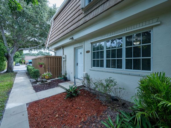 4300 Hazel Avenue, Unit D, Palm Beach Gardens, FL 33410