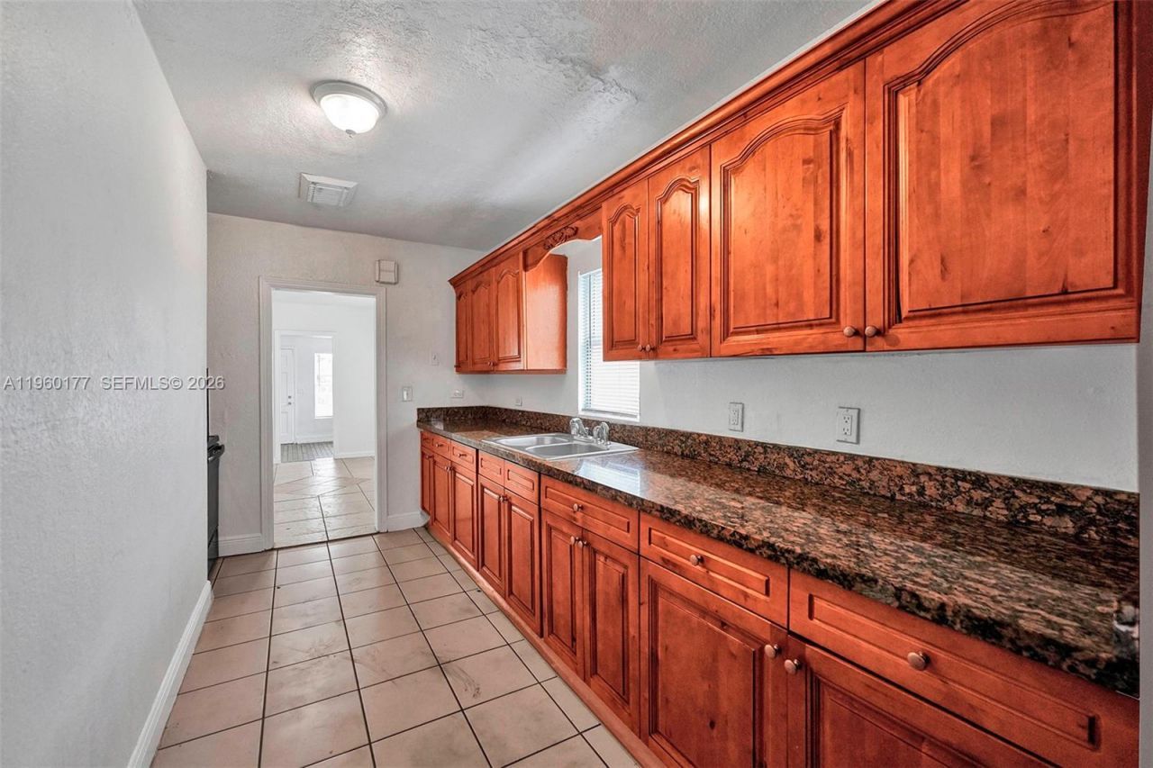 Please Call For Address, Miami, FL 33135 Photo