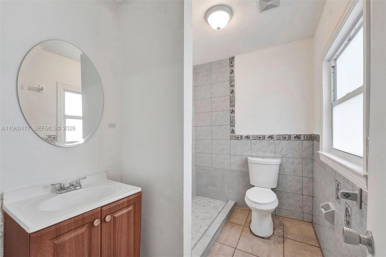 Please Call For Address, Miami, FL 33135 Photo